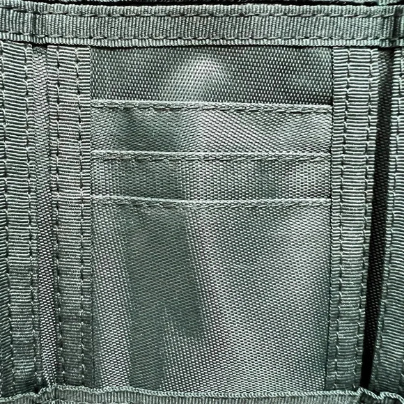 NFL Brand New York Jets Velcro trifold wallet - Picture 2 of 10